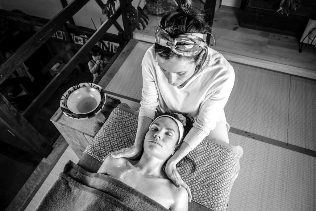 Kobido, massage kobido, modelage, soin naturel eczéma, aroma-Kobido, soins peaux à problème, Shogo Mochizuki, Virginie Mauz, massage aromatique